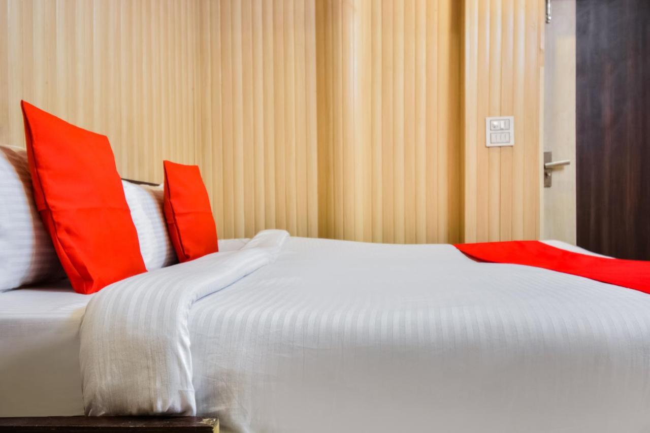 Oyo 46152 Hotel Neelam Karnāl 外观 照片