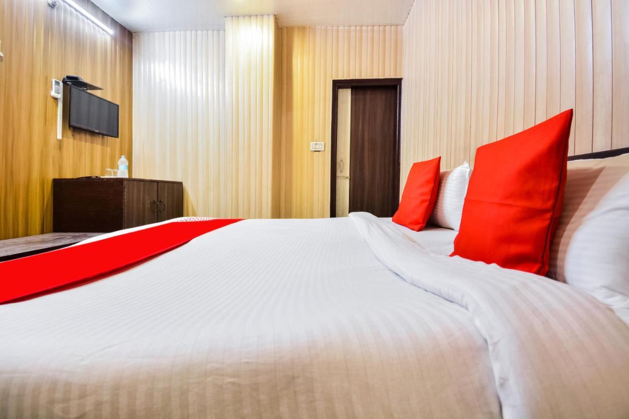 Oyo 46152 Hotel Neelam Karnāl 外观 照片