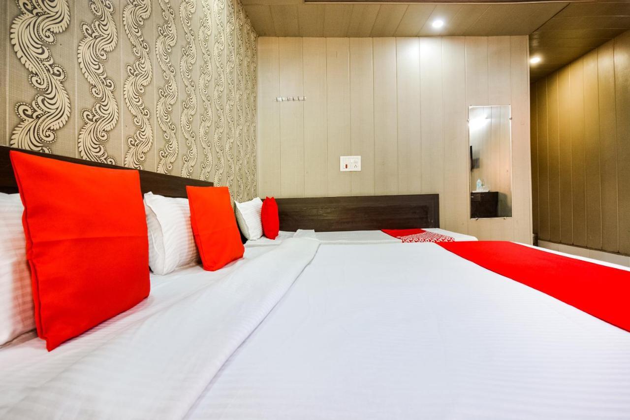Oyo 46152 Hotel Neelam Karnāl 外观 照片