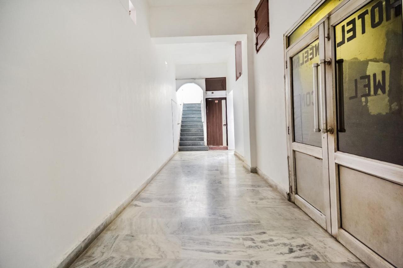 Oyo 46152 Hotel Neelam Karnāl 外观 照片